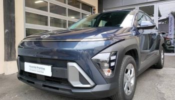 78000 : Hyundai Versailles - SOCOHY - HYUNDAI Kona - Kona - Denim Blue perlé métallisé - Traction - Hybride : Essence/Electrique