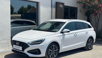 13200 : HYUNDAI Arles - Lexa Automobile - HYUNDAI i30 SW Creative - i30 III - Blanc - Boîte manuelle - Essence sans plomb