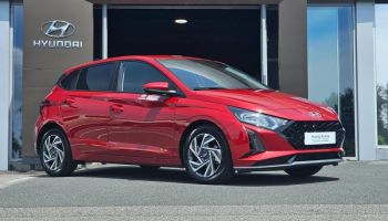 29000 : Hyundai Quimper - Iroise Automobiles - HYUNDAI i20 - i20 - Dragon Red Métal - Traction - Essence