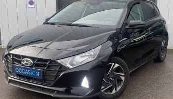 57685 : Hyundai Metz - Theobald Automobiles - HYUNDAI i20 - i20 - Sleek Silver Métal - Traction - Essence