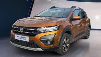 06130 : Hyundai Grasse - Garage Jean Cauvin - DACIA SANDERO Stepway Confort - SANDERO III - Orange - Boîte manuelle - Essence ou gaz