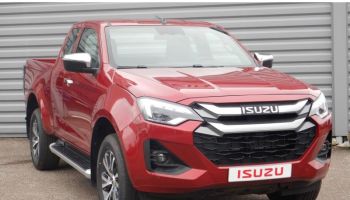 52000 : Hyundai Chaumont - Garage Michel Bazin - ISUZU D-Max - D-Max - Red Spinel Mica métal - Transmission intégrale enclenc - Diesel