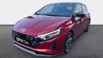 36000 : Hyundai Châteauroux - BPM Cars - HYUNDAI i20 - i20 - Dragon Red Métal/Toit+rétros Black - Traction - Essence