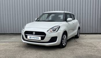 40990 : Hyundai Dax - i-AUTO - SUZUKI Swift - Swift - Pure White Pearl métallisé - Traction - Essence/Micro-Hybride