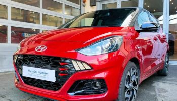 78000 : Hyundai Versailles - SOCOHY - HYUNDAI i10 - i10 - Dragon Red Métal - Traction - Essence