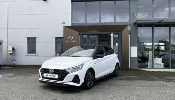 65000 : Hyundai Tarbes i-AUTO - HYUNDAI i20 - i20 - Polar White Métal/Toit/rétros Black - Traction - Essence/Micro-Hybride