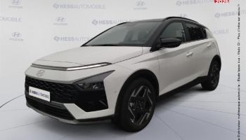 51100 : Hyundai Reims - HESS Automobile - HYUNDAI Bayon - Bayon - Atlas White/Toit+rétros Black - Traction - Essence