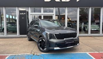 89100 : Hyundai Sens - APS - KIA Sorento - Sorento - Gris Cosmique métallisé - Transmission intégrale - Hybride rechargeable : Essence/Electrique