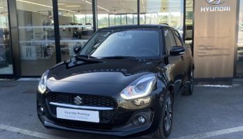 40990 : Hyundai Dax - i-AUTO - SUZUKI Swift - Swift - Super Black Pearl métallisé - Traction - Essence/Micro-Hybride