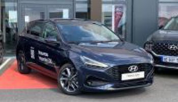 14100 : Hyundai Lisieux - Trajectoire Automobiles - HYUNDAI i30 - i30 - Sailing Blue métal - Traction - Essence