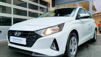78000 : Hyundai Versailles - SOCOHY - HYUNDAI i20 - i20 - Polar White - Traction - Essence