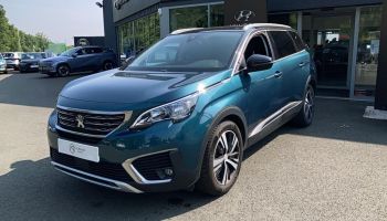49070 : Hyundai Angers - Oceane Automobiles - PEUGEOT 5008 Allure - 5008 II - Bleu - Boîte manuelle - Essence sans plomb