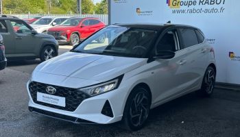 78310 : Hyundai Coignières - Socohy | Groupe Rabot - HYUNDAI i20 - i20 - Atlas White Métal/Toit/rétros Black - Traction - Essence/Micro-Hybride