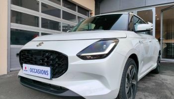 78000 : Hyundai Versailles - SOCOHY - SUZUKI Swift - Swift - Pure White Pearl Metal - Traction - Essence/Micro-Hybride