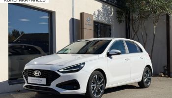 13200 : HYUNDAI Arles - Lexa Automobile - HYUNDAI i30 Creative - i30 III - Blanc - Boîte séquentielle - Essence sans plomb