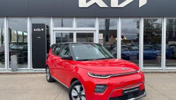 89100 : Hyundai Sens - APS - KIA e-Soul - e-Soul - Rouge Inferno métal+Toit Noir Abyssinie - Traction - Electrique