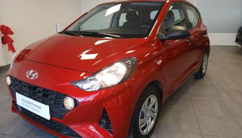 69300 : Hyundai Lyon Nord - Groupe Central Autos - HYUNDAI i10 Initia - i10 III - Rouge - Boîte manuelle - Essence sans plomb