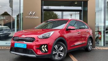 59640 : Hyundai Dunkerque - Europ'Auto - KIA Niro - Niro - Rouge Magma métallisé - Traction - Hybride rechargeable : Essence/Electrique
