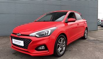 85000 : Hyundai La Roche-sur-Yon - Océane Auto - HYUNDAI i20 Intuitive - i20 II - Rouge - Boîte manuelle - Essence sans plomb