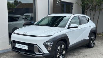 13200 : HYUNDAI Arles - Lexa Automobile - HYUNDAI KONA Creative - KONA II - Blanc - Automate sequentiel - Essence / Courant électrique