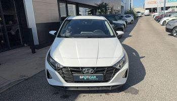 04100 : Hyundai Manosque - Pedinielli - HYUNDAI i20 Initia - i20 III - BLANC - Boîte manuelle - Essence sans plomb