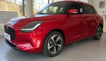 78000 : Hyundai Versailles - SOCOHY - SUZUKI Swift - Swift - Burning Red Pearl Metal - Traction - Essence/Micro-Hybride