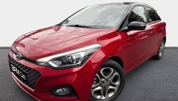 92250 : Hyundai La Garenne-Colombes - BPM Cars - HYUNDAI i20 - i20 - Passion Red/Toit rétro Phantom Black - Traction - Essence