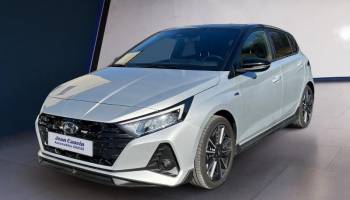 06130 : Hyundai Grasse - Garage Jean Cauvin - HYUNDAI i20 - i20 - Sleek Silver - Gris clair métallisé - Traction - Essence/Micro-Hybride
