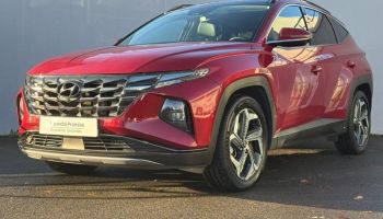 56000 : Hyundai Vannes - Park Lann Automobiles - HYUNDAI Tucson - Tucson - Sunset Red Métal - Transmission intégrale - Hybride rechargeable : Essence/Electrique