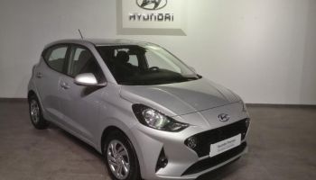37540 : Hyundai Tours - EOS Automobiles - HYUNDAI i10 - i10 - Sleek Silver Métal - Traction - Essence