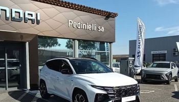 84120 : Hyundai PERTUIS - SA PEDINIELLI - HYUNDAI TUCSON N Line Executive - TUCSON IV - BLANC                                              - Boîte automatique - Essence / Courant électrique
