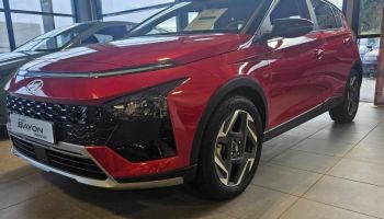 41000 : Hyundai Blois - Mondial Auto - HYUNDAI Bayon - Bayon - Dragon red/phantom black - Traction - Essence