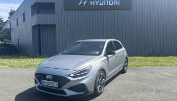 41000 : Hyundai Blois - Mondial Auto - HYUNDAI i30 - i30 - Shimmering Silver Métal - Traction - Essence/Micro-Hybride