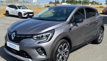 49300 : Hyundai Cholet - Océane Auto - RENAULT CAPTUR Techno - CAPTUR II - Gris - Boîte automatique - Essence / Courant électrique