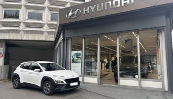 75013 : Hyundai Paris 13 - Bayard Automobiles - HYUNDAI Kona - Kona - Atlas White - Traction - Hybride : Essence/Electrique