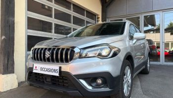 78000 : Hyundai Versailles - SOCOHY - SUZUKI S-Cross - S-Cross - Silky Silver métallisé -  - Essence/Micro-Hybride