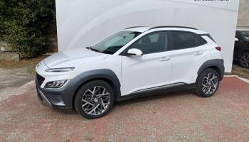 33110 : Hyundai Bordeaux Nord Le Bouscat - Sipa Automobiles - HYUNDAI KONA HYBRID Executive - KONA - BLANC - Automate sequentiel - Essence / Courant électrique