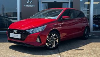 72100 : Hyundai Le Mans - GCH LE MANS - HYUNDAI i20 - i20 - Dragon Red Métal - Traction - Essence/Micro-Hybride