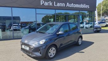 56000 : Hyundai Vannes - Park Lann Automobiles - HYUNDAI i10 - i10 - Aurora Grey Métal - Traction - Essence