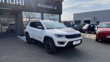 84120 : Hyundai PERTUIS - SA PEDINIELLI - JEEP COMPASS MY20 Trailhawk - COMPASS II - BLANC - Boîte automatique - Essence / Courant électrique