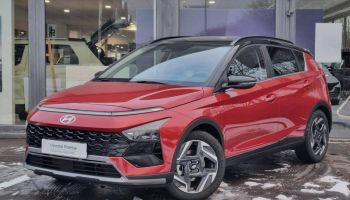 57100 : Hyundai Thionville - Théobald Automobiles - HYUNDAI Bayon - Bayon - Dragon Red Métal/Toit+rétros Black - Traction - Essence