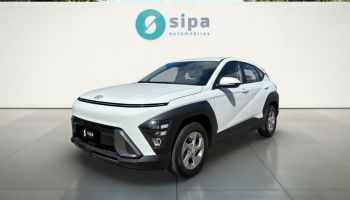 33110 : Hyundai Bordeaux Nord Le Bouscat - Sipa Automobiles - HYUNDAI KONA Intuitive - KONA (02/2023) - BLANC - Automate sequentiel - Essence / Courant électrique