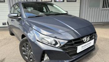 21000 : Hyundai Dijon - Privilège Automobiles - HYUNDAI i20 Initia - i20 III - Gris - Boîte manuelle - Essence sans plomb