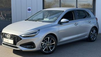 57685 : Hyundai Metz - Theobald Automobiles - HYUNDAI i30 - i30 - Shimmering Sylver métal - Traction - Essence