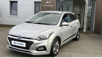 65000 : Hyundai Tarbes i-AUTO - HYUNDAI i20 - i20 - Sleek Silver Métal - Traction - Essence