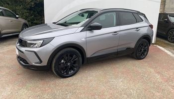 33110 : Hyundai Bordeaux Nord Le Bouscat - Sipa Automobiles - OPEL GRANDLAND GS Line - GRANDLAND (07/2021-10/2024) - Gris - Boîte manuelle - Essence sans plomb