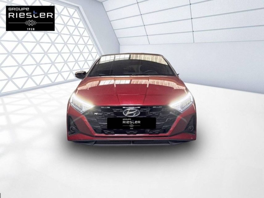60740 : Hyundai Saint-Maximin - Protea by Riester - HYUNDAI i20 N Line Michel Vaillant - i20 III - Rouge - Automate sequentiel - Essence sans plomb