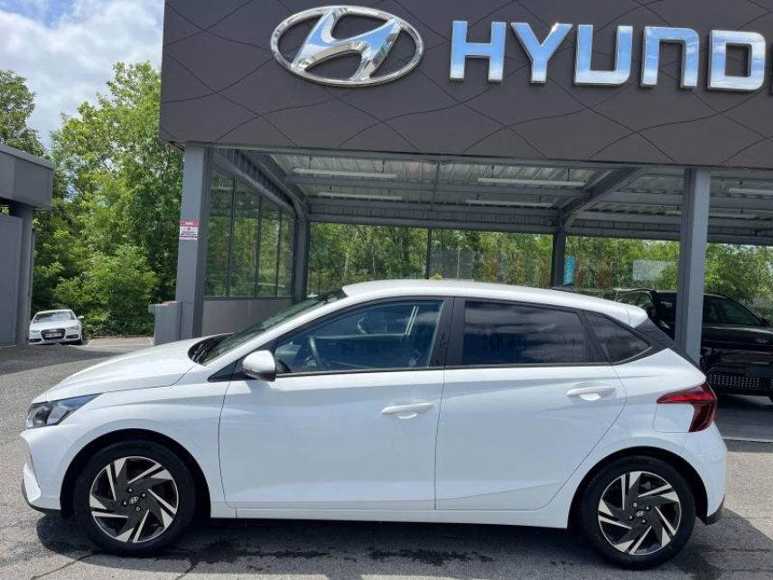 64100 : Hyundai Bayonne - Oceanic Auto - HYUNDAI i20 - i20 - Polar White - Traction - Essence