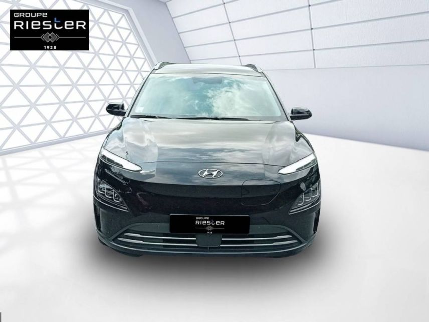 77600 : Hyundai Bussy-Saint-Georges - Protea by Riester - HYUNDAI KONA ELECTRIC Executive - KONA ELECTRIQUE - NOIR - Automate à fonct. Continu - Courant électrique
