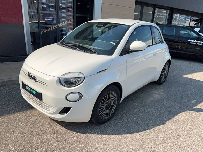 04100 : Hyundai Manosque - Pedinielli - FIAT 500e BERLINE MY22 SERIE 1 STEP 2 Icône - 500 III - Ice White - Automate à fonct. Continu - Courant électrique